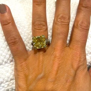 Judith Ripka yellow stone ring size 7